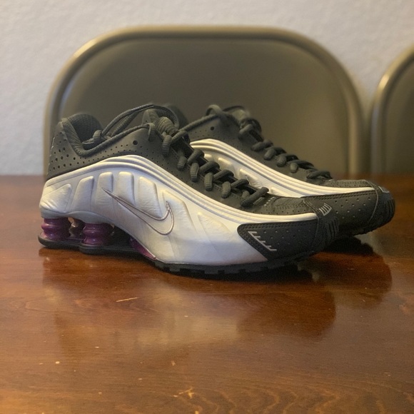 nike shox r4 true berry